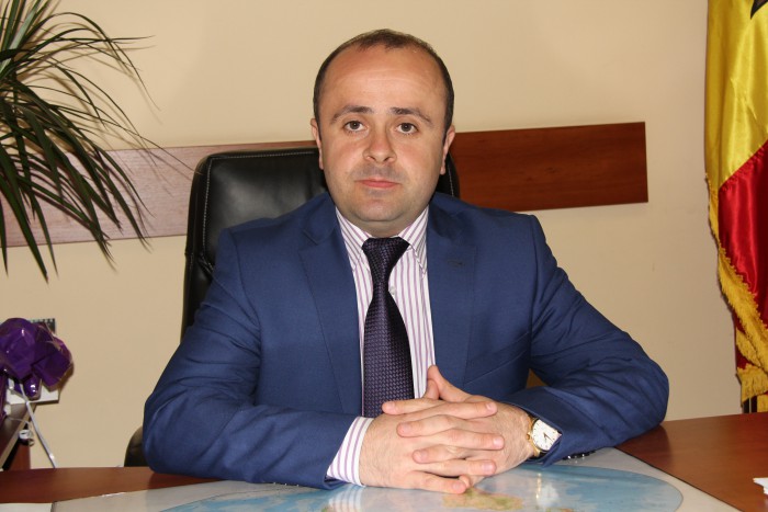 de-la-ministerul-constructiilor-la-cel-al-tineretului-si-sportului-victor-zubcu-numit-viceministru-1425485540